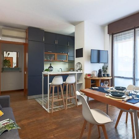 Apartament Casa Di Adele, Bilocale Con Wifi E Smart Tv Monza Zewnętrze zdjęcie
